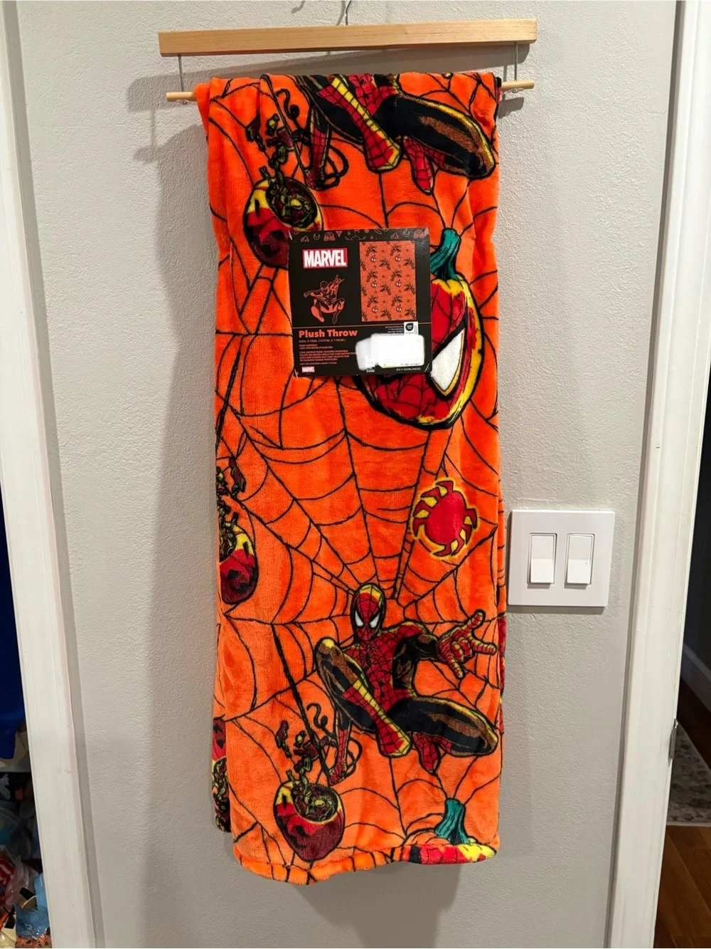 Spider-Man Halloween Plush Blanket 50 x 70 New for 2026